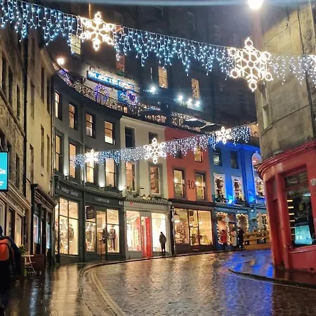 Royal Mile Apt, Just 1 Min From Edinburgh Castle! Extérieur photo