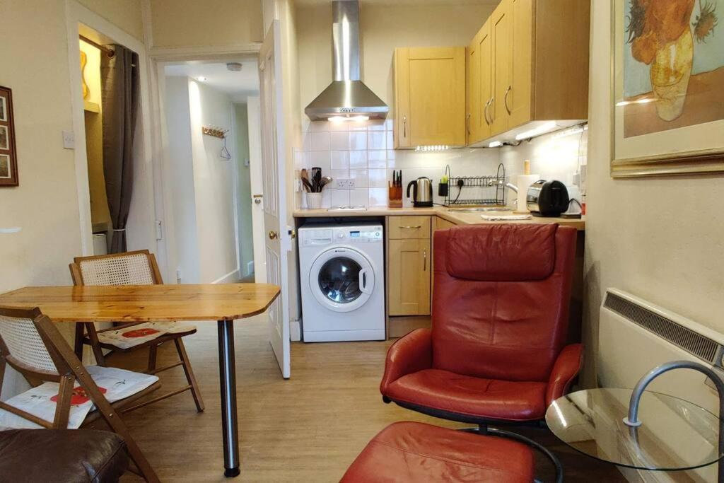 Apartamento Royal Mile Apt, Just 1 Min From Castle! Edimburgo
